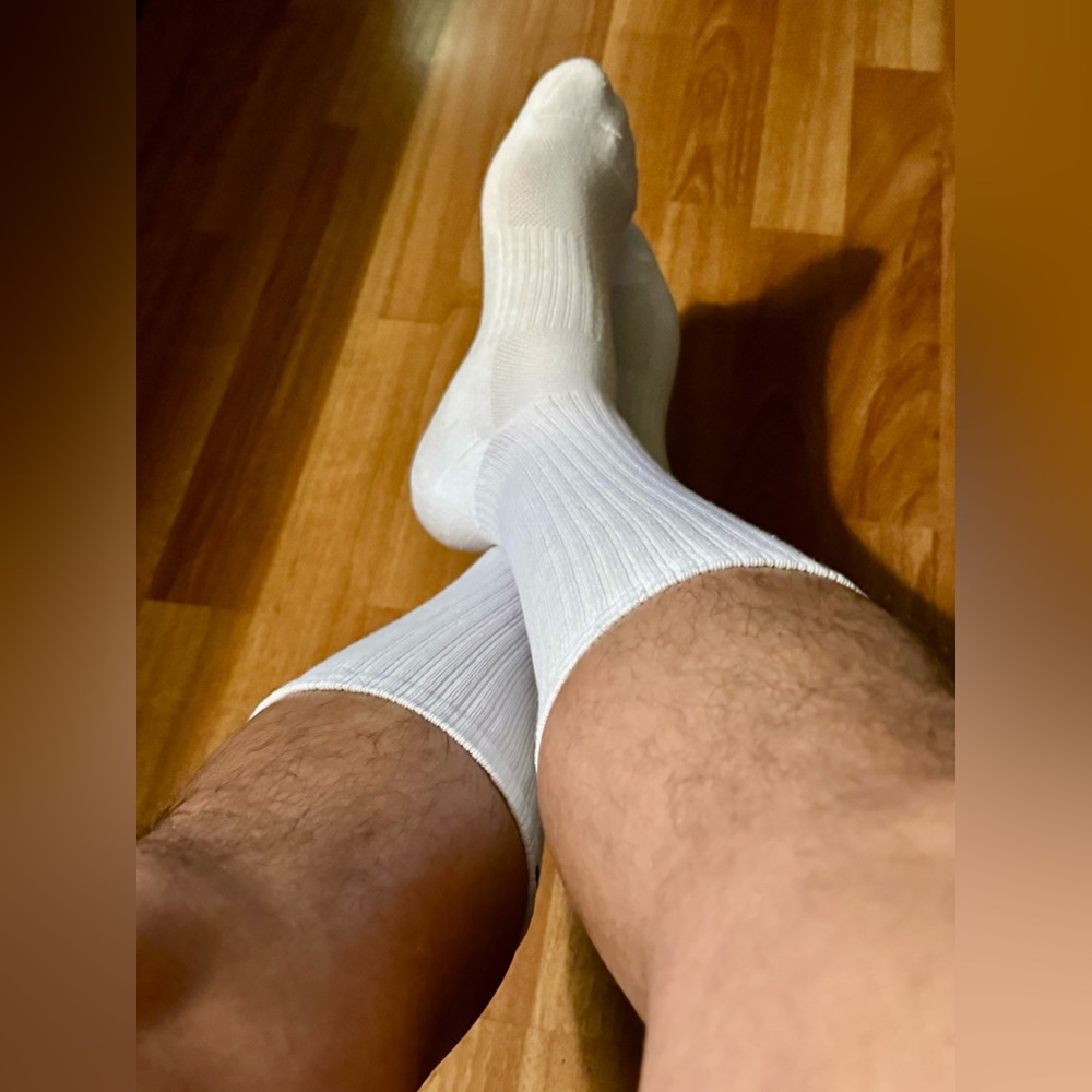 PAIR of THIEVES White Crew socks,